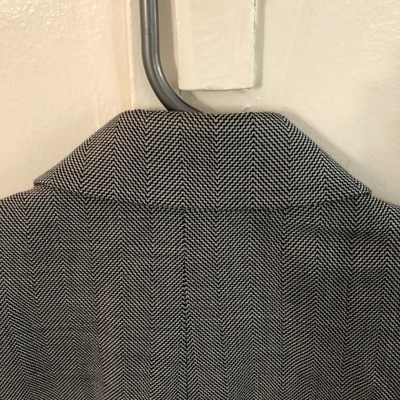 Landscape- Oversized Gray Blazer - Picture 7 of 16